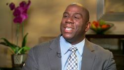 CNNE 833187 - ayuda millonaria de magic johnson a negocios en crisis