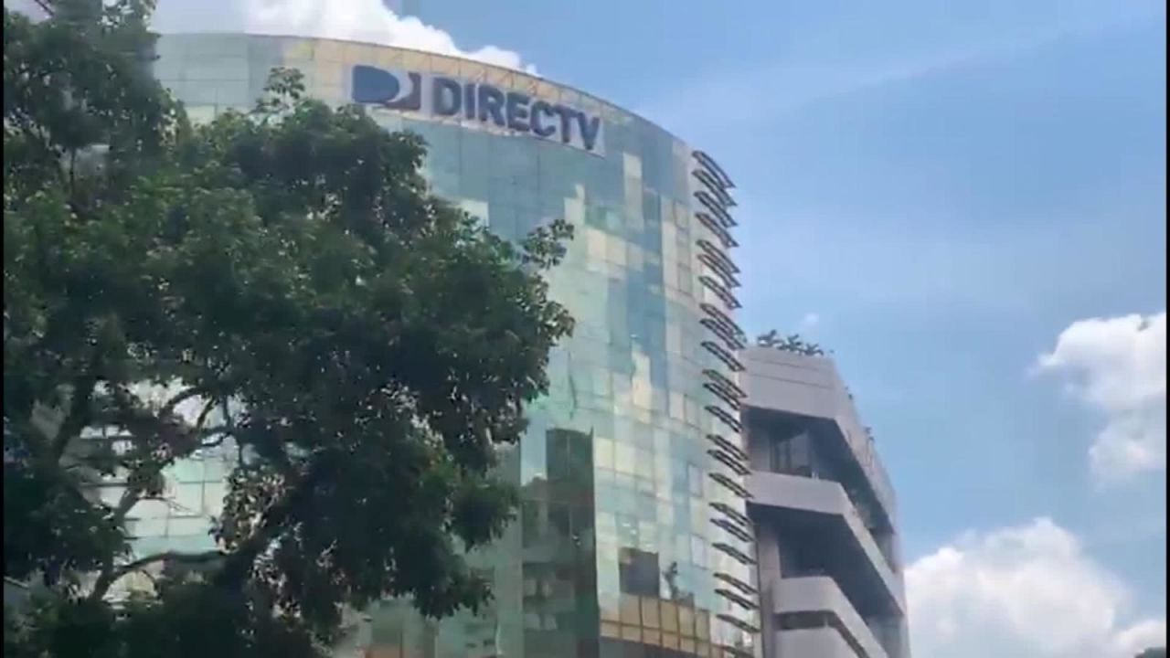 CNNE 835050 - ordenan ocupar instalaciones de directv en venezuela