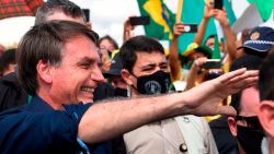 CNNE 836027 - alcalde brasileno le pide a bolsonaro callarse y renunciar