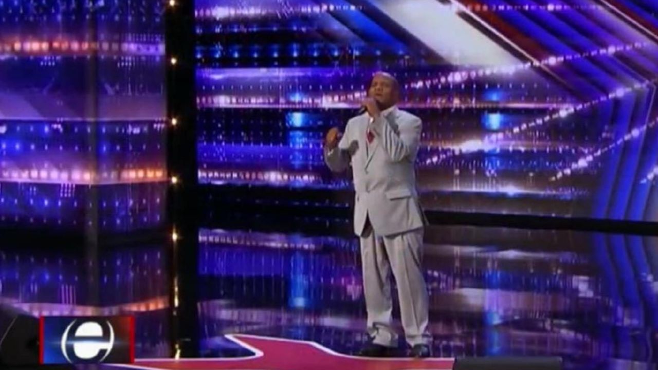 CNNE 837410 - ex-preso brilla en america's got talent