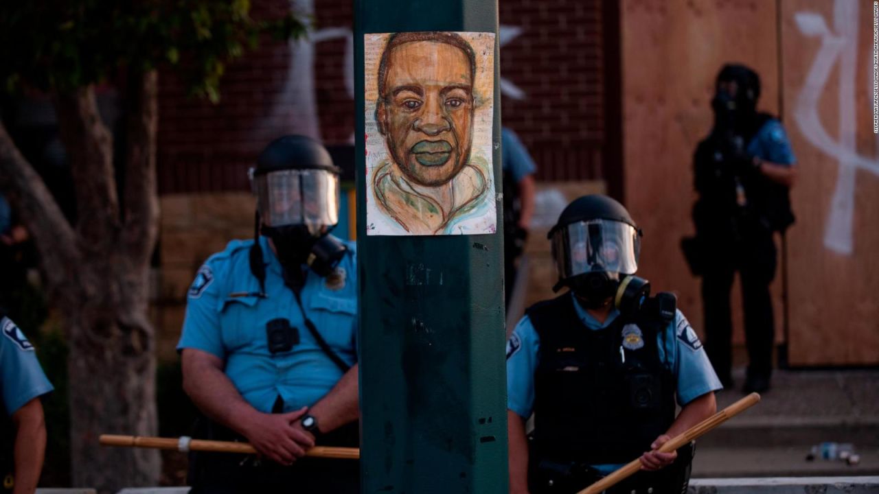CNNE 838198 - protestas y criticas por el caso de george floyd