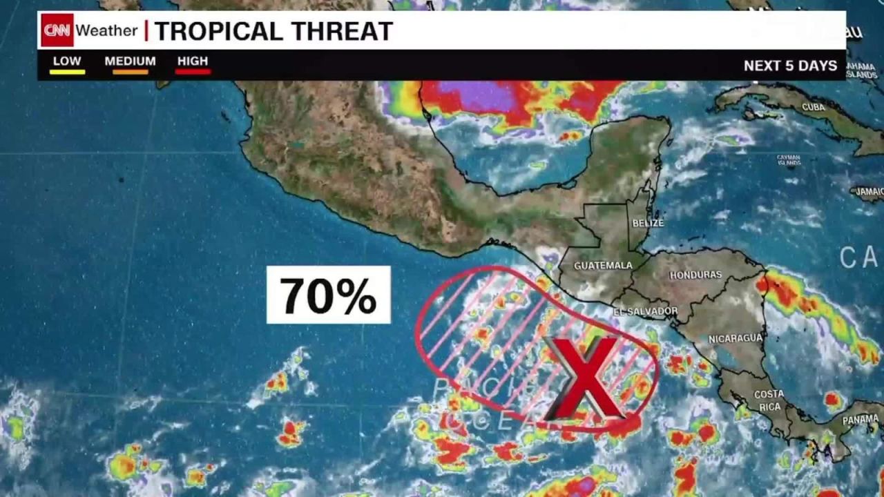 CNNE 839070 - ¿se desarrollara un ciclon en el sur de mexico?