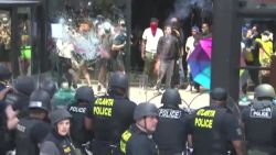 CNNE 839354 - lo que dejaron las violentas protestas en atlanta