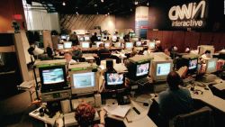 CNNE 839820 - retro- hace 40 anos, cnn transmitia por primera vez