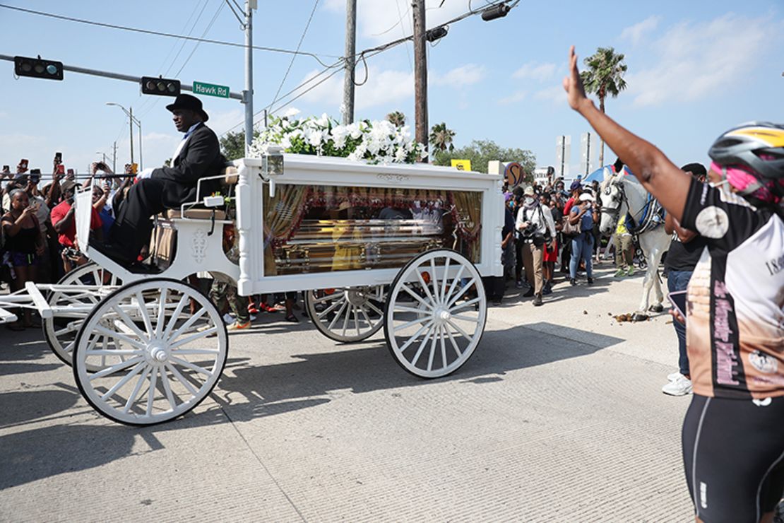 CNNE 844807 - private funeral for george floyd takes place in houston