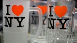 CNNE 856450 - muere el creador del famoso logo "i love ny"