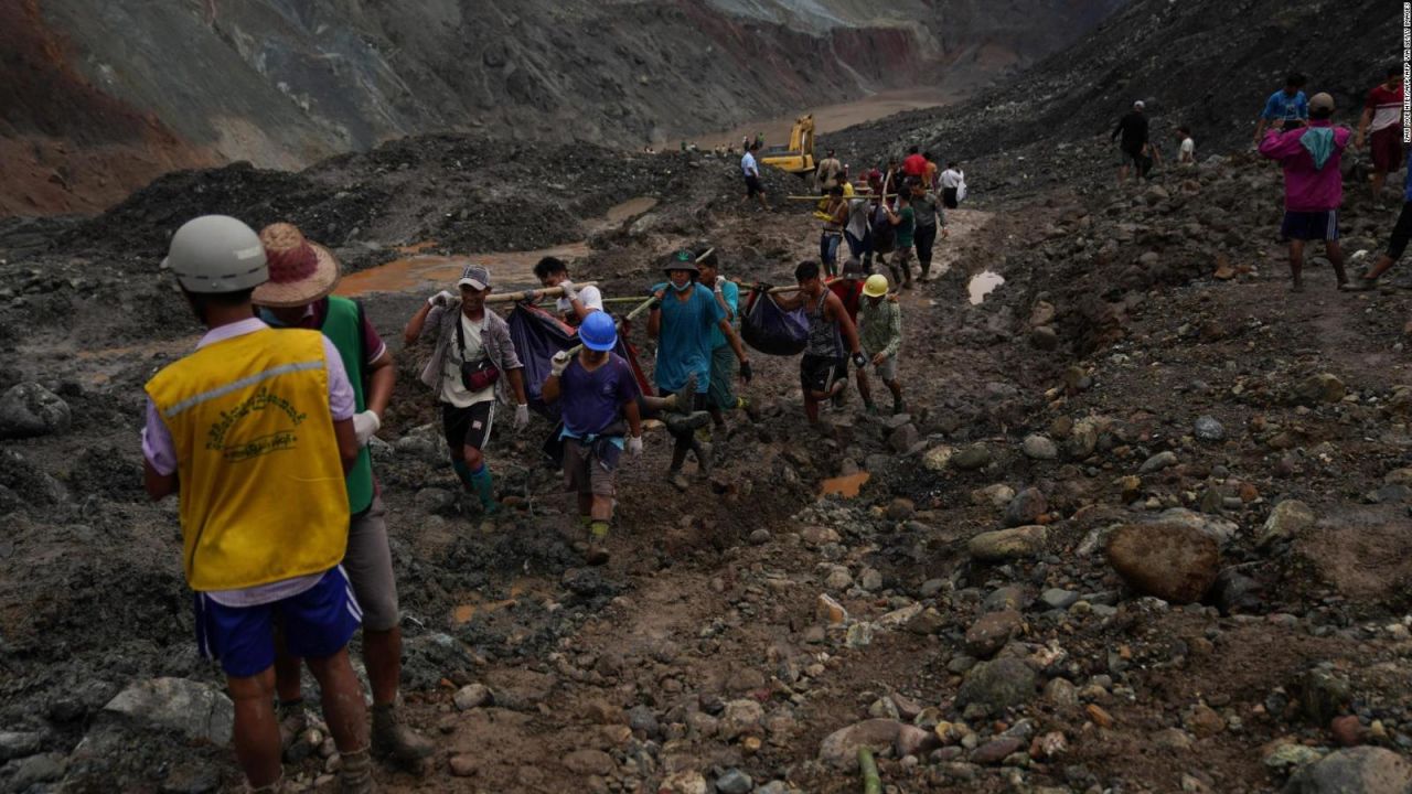 CNNE 857377 - myanmar- avalancha de lodo sepulta a decenas de personas