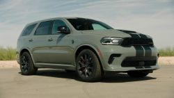 CNNE 857869 - chrysler lanza la nueva camioneta dodge durango srt hellcat