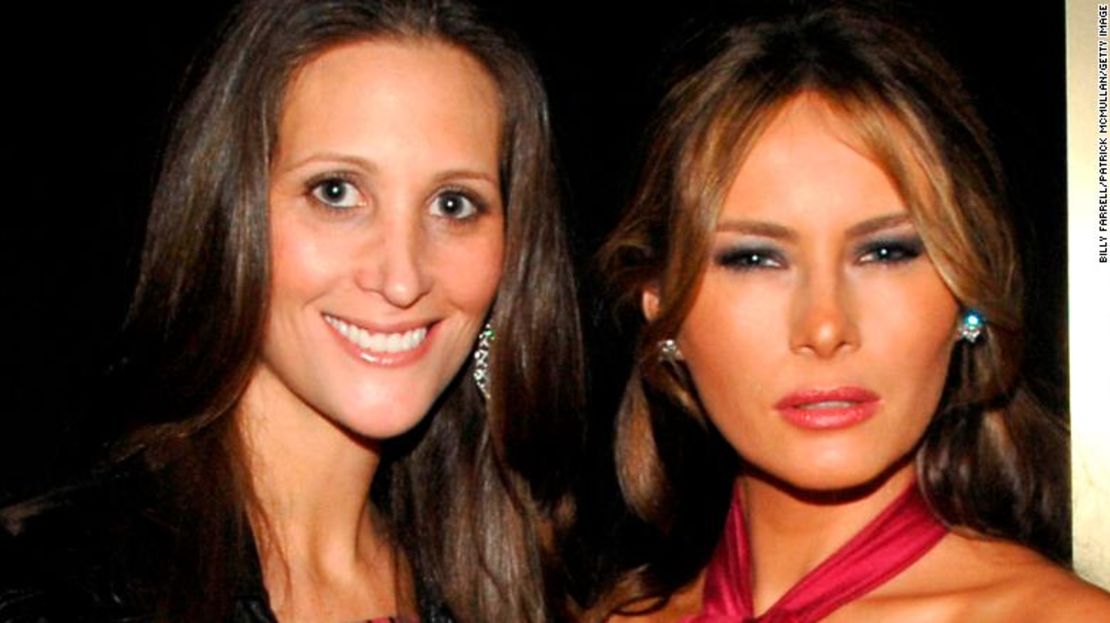 Stephanie Winston Wolkoff y Melania Trump en 2008.