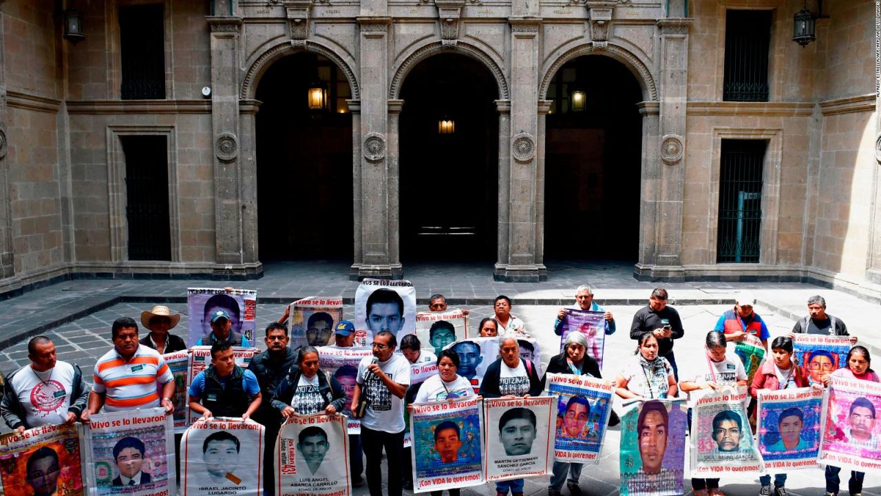 CNNE 860099 - expertos- estamos mas cerca de la verdad de ayotzinapa