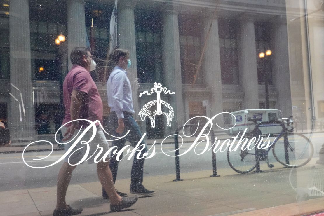 Brooks Brothers, el minorista de ropa masculina de 202 años se declaró en bancarrota. Crédito: Scott Olson/Getty Images