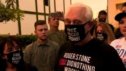 CNNE 861002 - trump conmuta la sentencia de roger stone