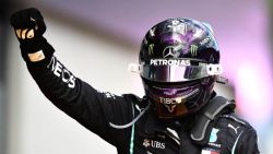 CNNE 861185 - lewis hamilton y su celebracion simbolica