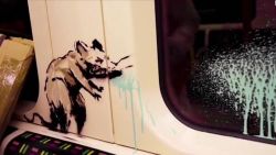 CNNE 861988 - las ratas de banksy llegan al metro de londres