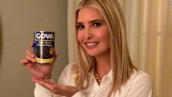 CNNE 863071 - ivanka trump es criticada por su campana "find something new"