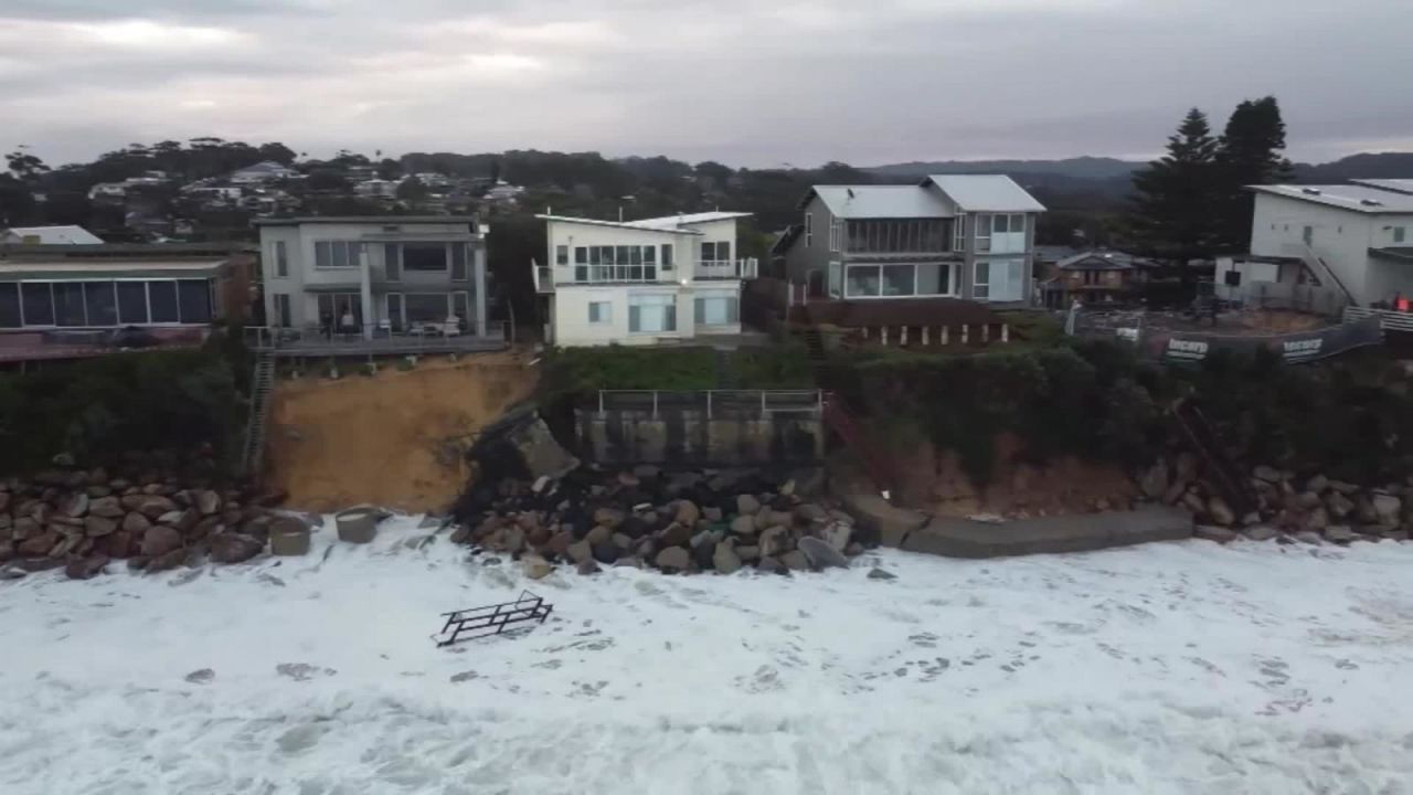 CNNE 864409 - casas de lujo en australia estan en peligro de caerse al mar