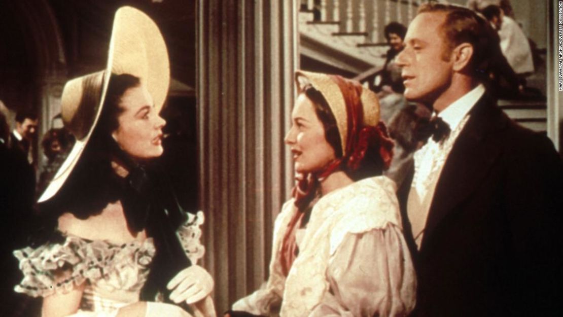 Vivien Leigh, Olivia De Havilland y Leslie Howard en "Lo que el viento se llevó"