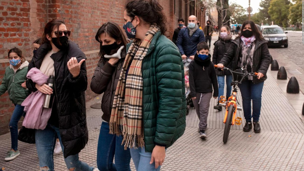 CNNE 869587 - prohiben por decreto las reuniones sociales en argentina