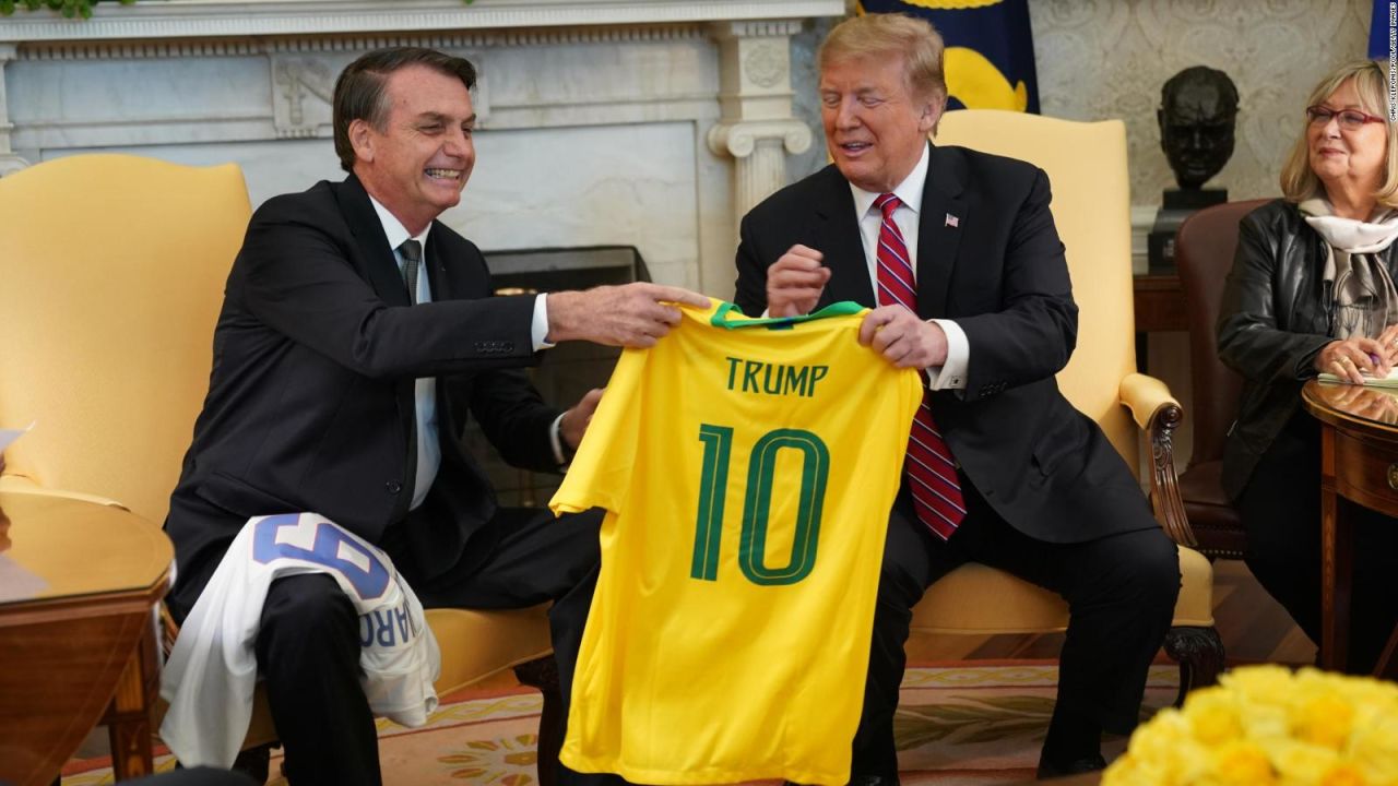 CNNE 870977 - la camiseta amarilla de brasil, simbolo de la extrema derecha