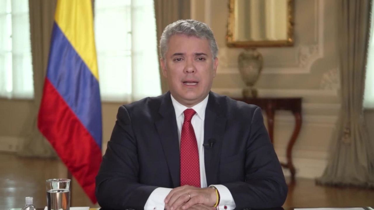 CNNE 871614 - duque pide que uribe se defienda en libertad e invita a reflexionar