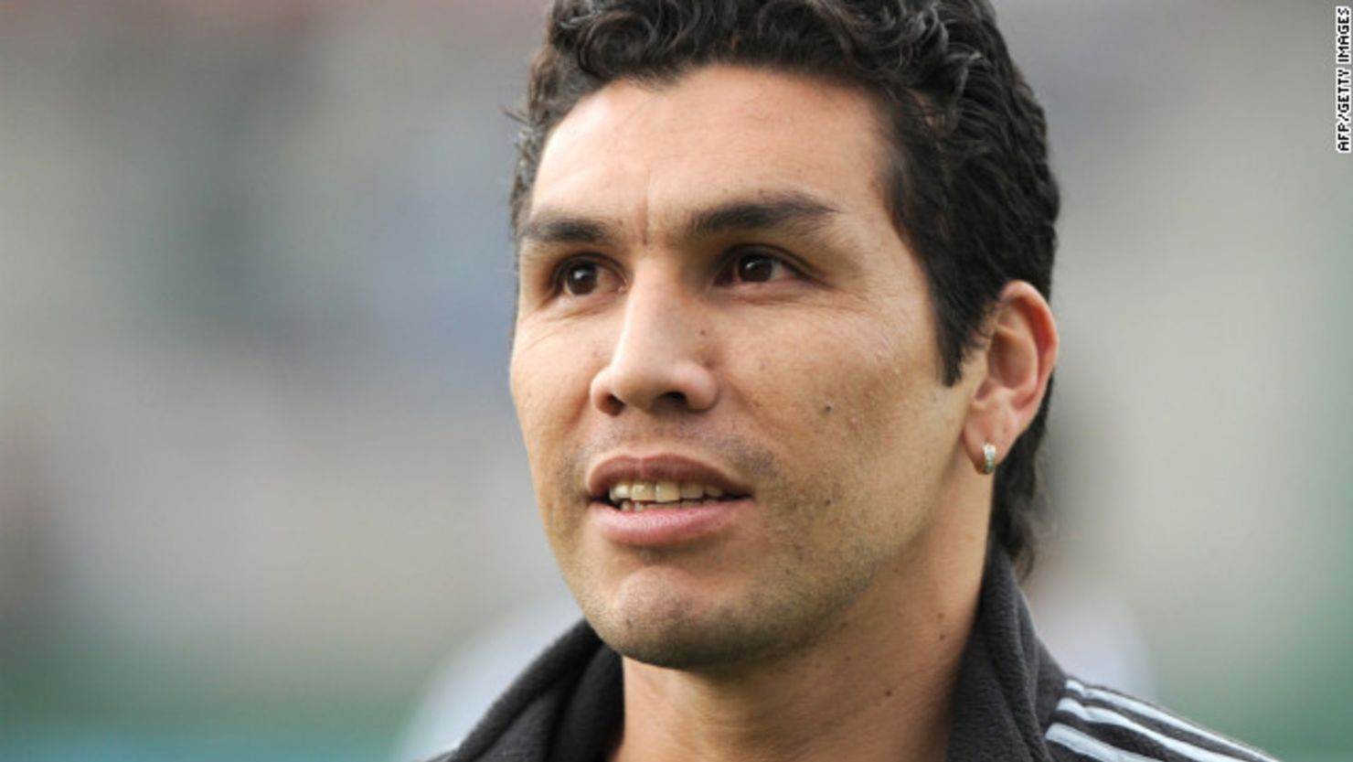 Salvador Cabañas regresa al fútbol tras rehabilitación | CNN
