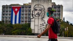 CNNE 874520 - estados-unidos-suspende-vuelos-privados-a-cuba