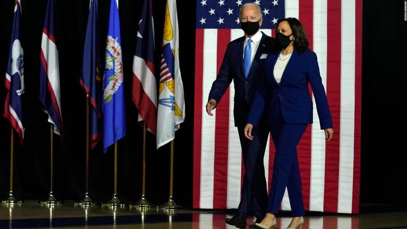 Encuesta: binomio Biden-Harris aventaja a Trump-Pence | CNN