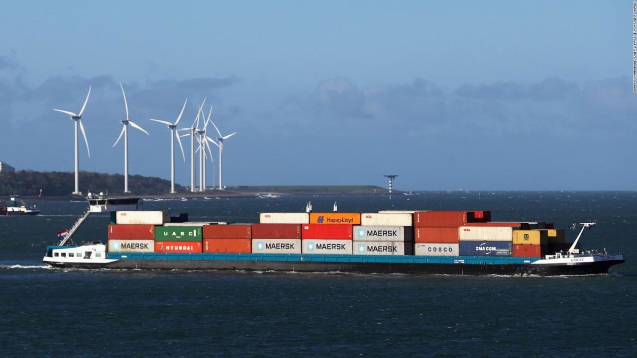 CNNE 875878 - europa quiere cobrar a barcos cargueros por sus emisiones