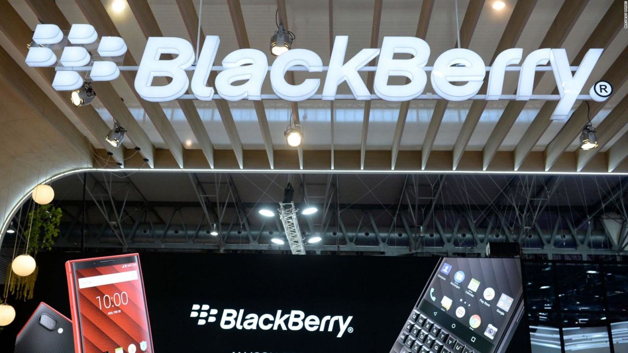 CNNE 877521 - la marca blackberry esta de vuelta con un telefono 5g