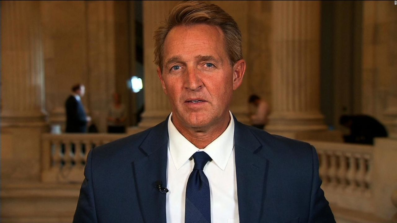 CNNE 878727 - el republicano jeff flake apoyara a biden