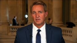 CNNE 878727 - el republicano jeff flake apoyara a biden