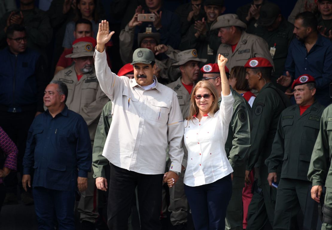 El presidente Nicolás Maduro y su esposa Cilia Flores durante un evento en Caracas el 13 de abril de 2019.