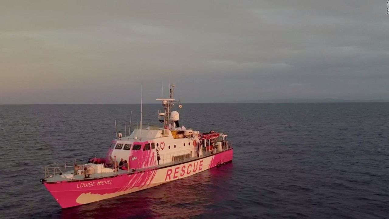 CNNE 880898 - barco de banksy rescata a 89 personas