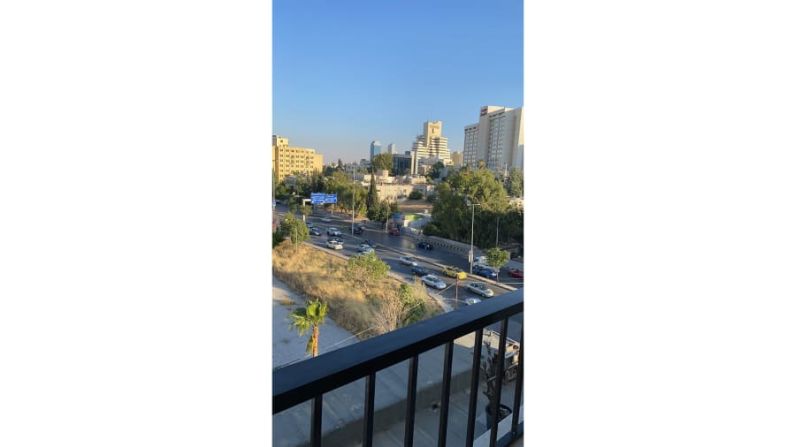 Amjad Nsou — La cuarentena de Nsou en Amman, Jordania, después de su paso por Detroit, tuvo lugar en un hotel con unas vistas espectaculares.