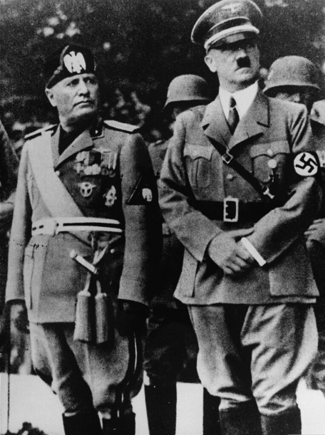 Los ditadores Benito Mussolini, de Italia, y Adolf Hitler, de Alemania.