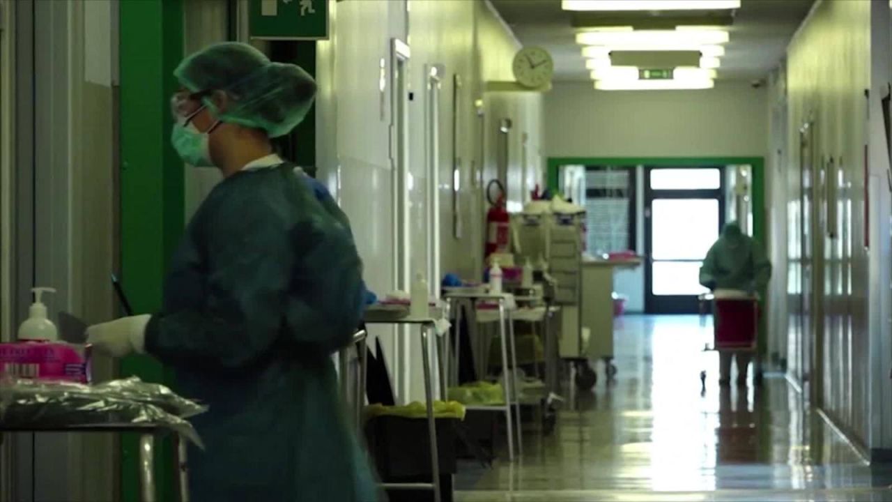 CNNE 883516 - terapias intensivas en argentina comienzan a colapsarse