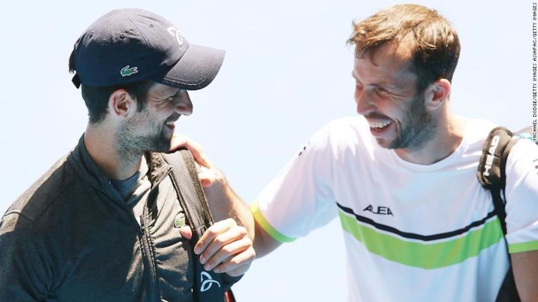 Djokovic con su exentrenador Radek Stepanek, en 2018, en Melbourne, Australia.