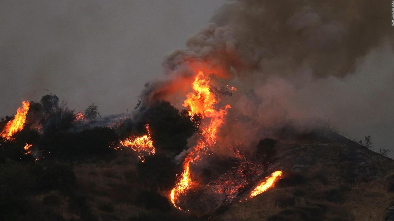 CNNE 895014 - el humo de incendios forestales en ee-uu- llega a europa