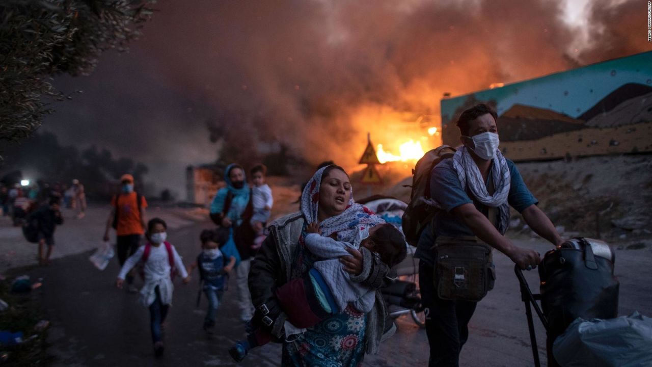 CNNE 895373 - incendio destruye campo de migrantes mas grande de europa