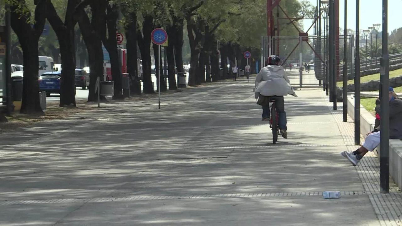 CNNE 896263 - buenos aires le apuesta al uso de la bicicleta