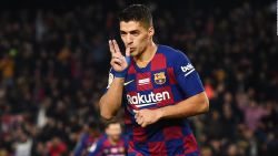 CNNE 896889 - los numeros de luis suarez con la camiseta del barcelona