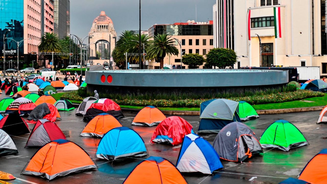 CNNE 896970 - asi defienden integrantes de frena su planton contra amlo