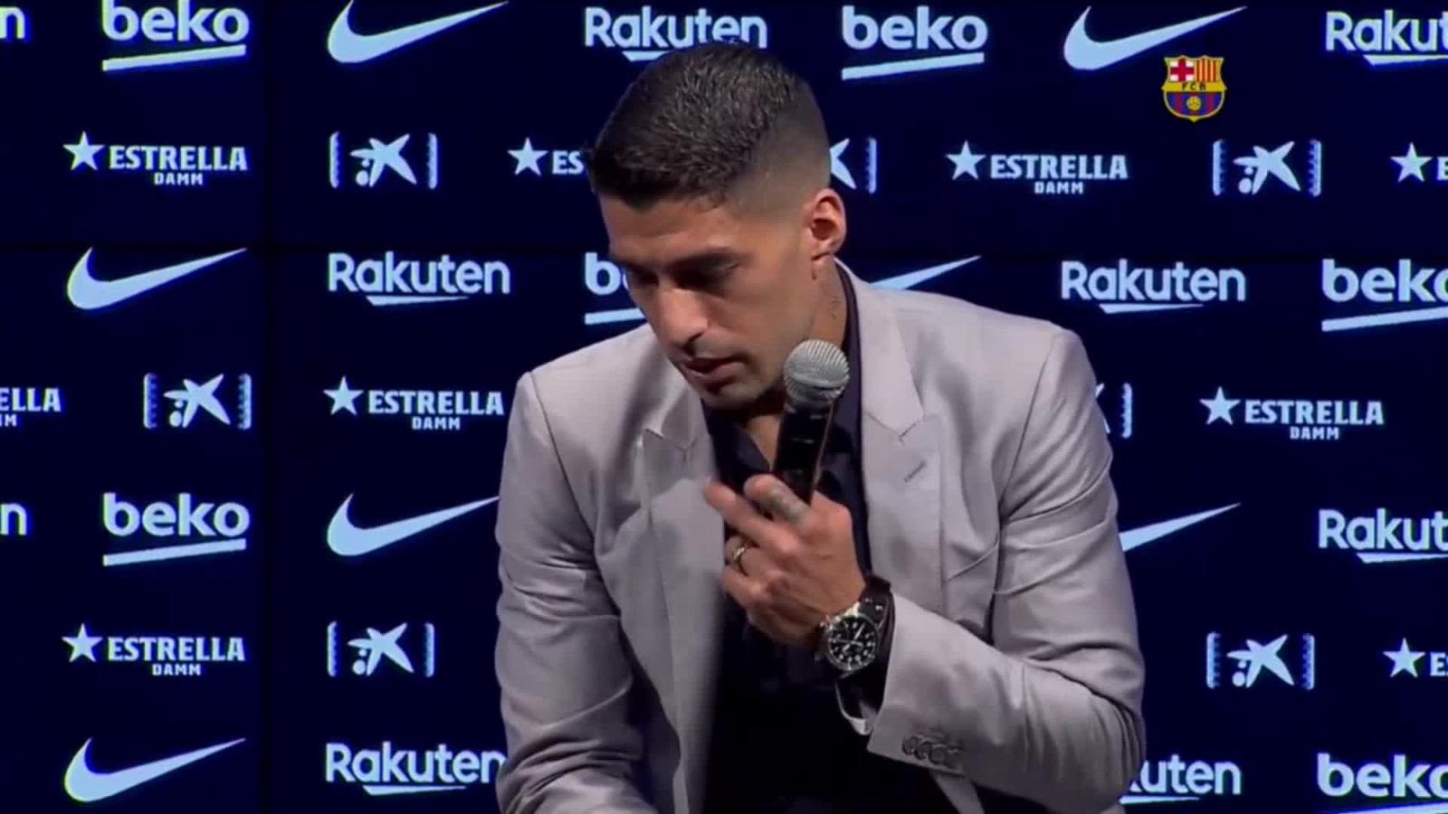 Las lágrimas de Luis Suárez durante su homenaje de despedida del FC  Barcelona