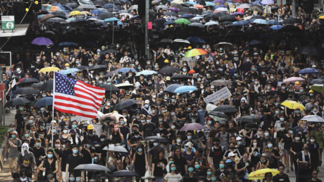 Algunos países han advertido a sus ciudadanos sobre viajar a Hong Kong. Foto: Vincent Yu/AP