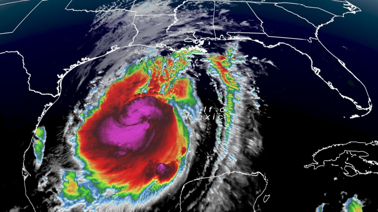 CNNE 903825 - delta se fortalece y su amenaza se extiende a texas