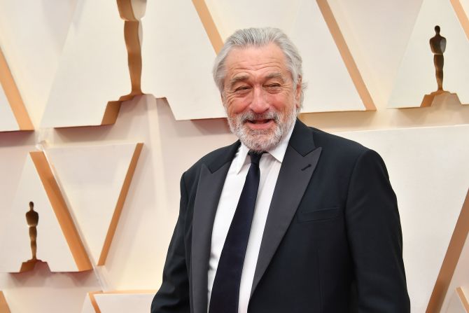 Robert De Niro. El actor, un gran crítico del presidente Donald Trump con el que no se ha ahorrado epítetos, anunció su apoyo a Joe Biden el 6 de mayo en una entrevista en el programa "The Late Show with Stephen Colbert", en la que además elogió al gobernador de Nueva York, Andrew Cuomo.