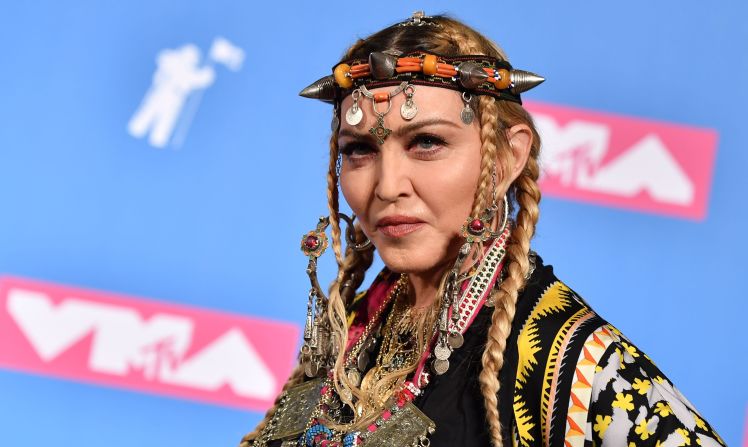 Madonna. La reina del pop anunció el 11 de octubre en su cuenta de Instagram que ya votó. También instó a sus seguidores a participar: "¡Salgan y asuman la responsabilidad, gente! #bidenharris2020".