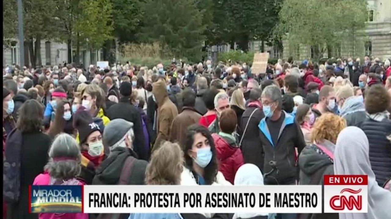 CNNE 907066 - rinden homenaje a profesor asesinado en francia