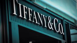 CNNE 911045 - lvmh adquiere la joyeria estadounidense tiffany