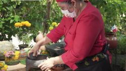 CNNE 911872 - cocina tipica de guerrero para la celebracion de dia de muertos